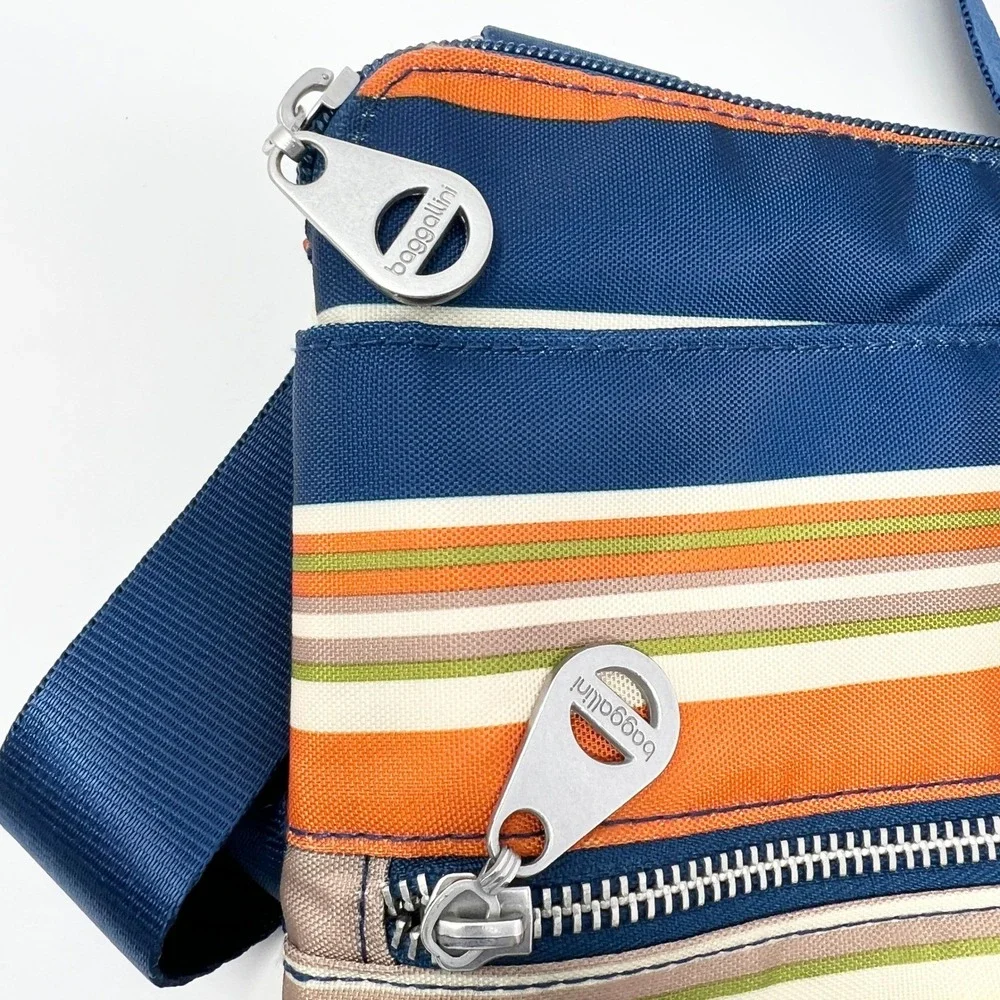 Baggallini crossbody bag